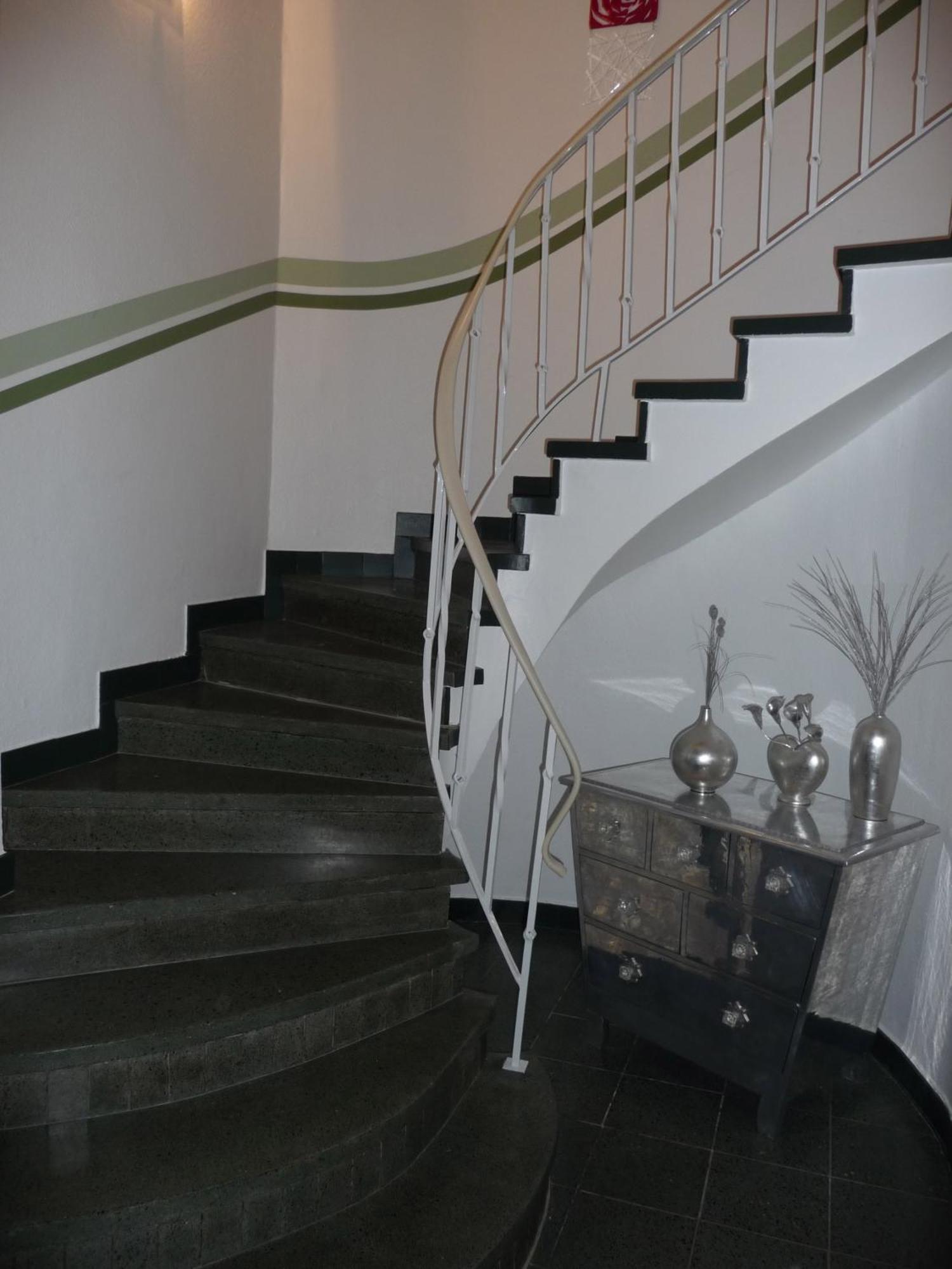 Hotel Sechzehn Leverkusen Esterno foto