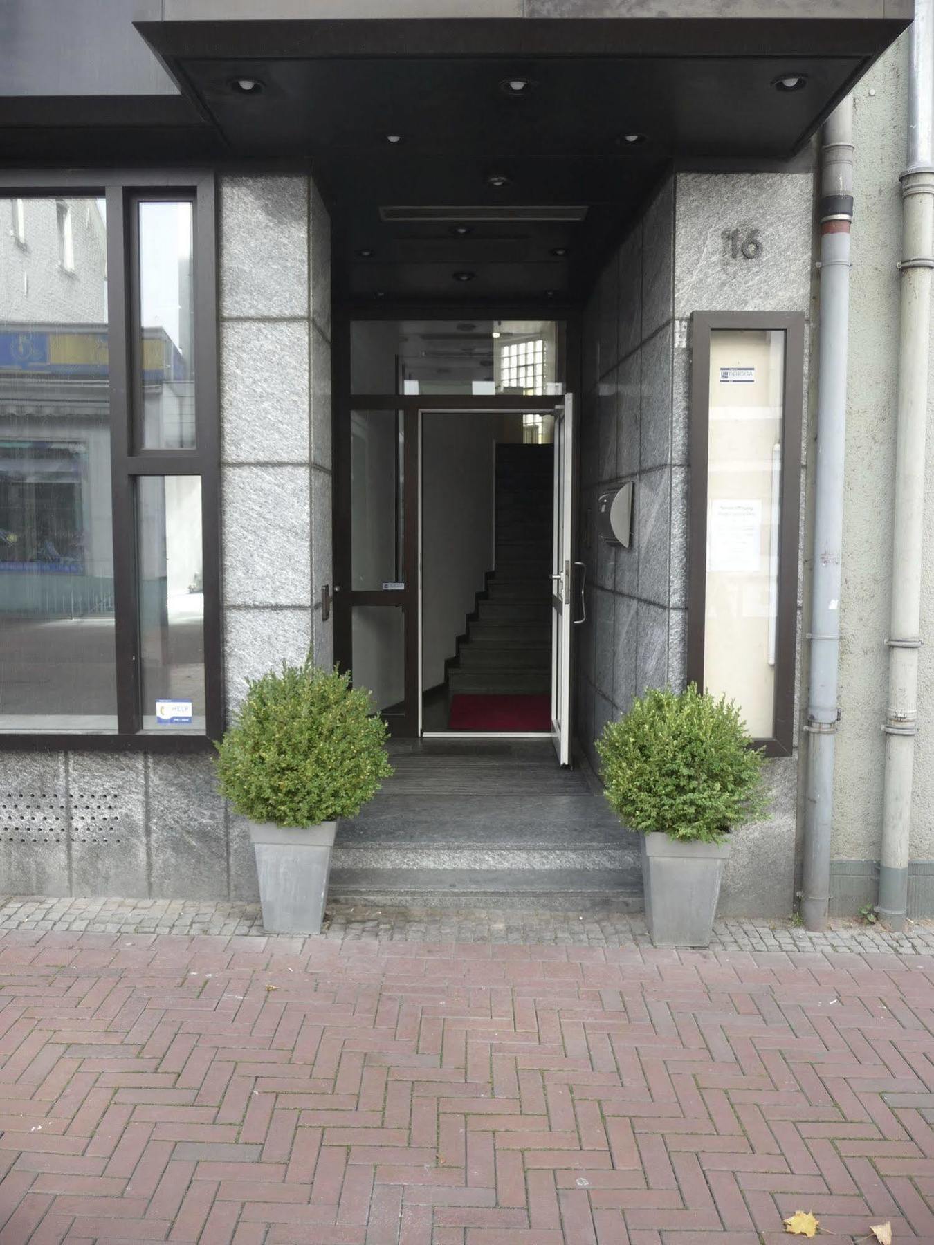 Hotel Sechzehn Leverkusen Esterno foto