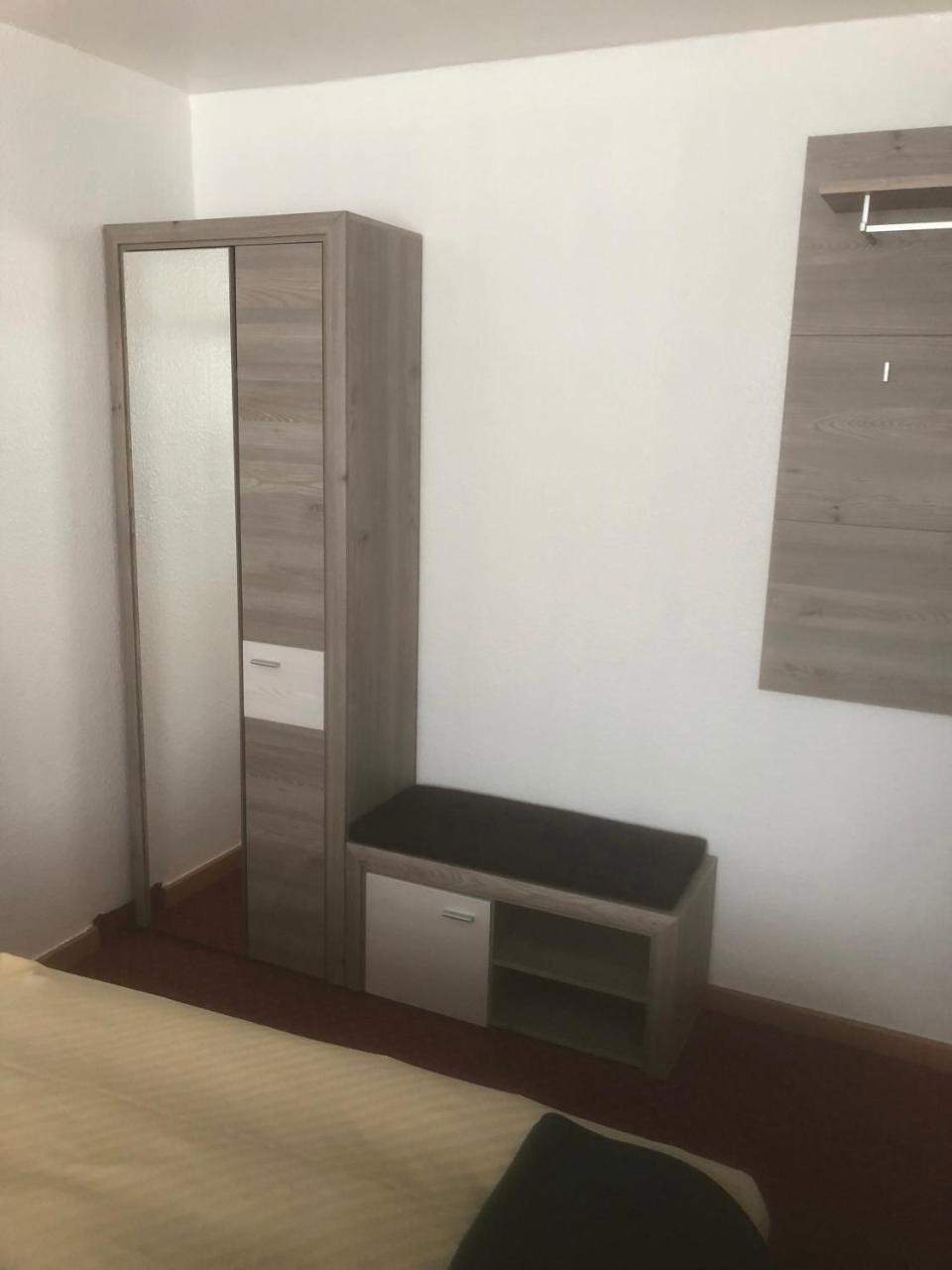 Hotel Sechzehn Leverkusen Esterno foto