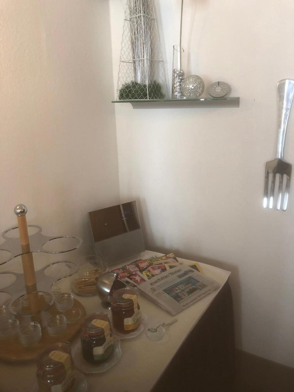Hotel Sechzehn Leverkusen Esterno foto